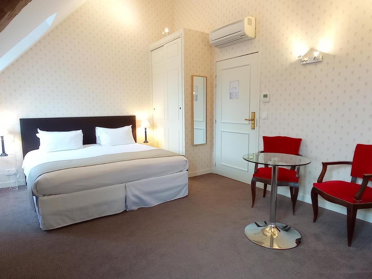 Hotel Grand Monarque Азе-ле-Ридо Екстериор снимка
