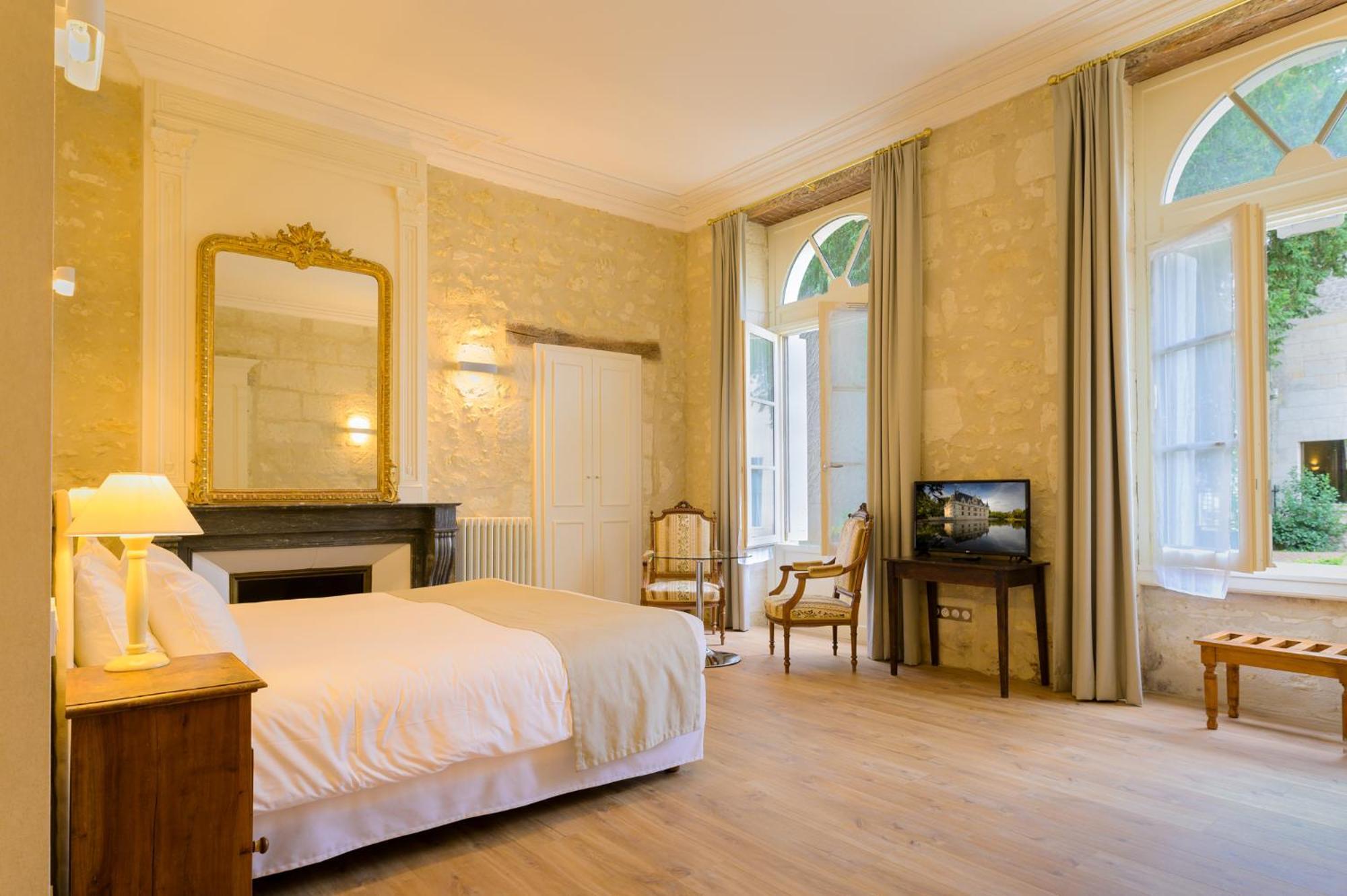 Hotel Grand Monarque Азе-ле-Ридо Екстериор снимка