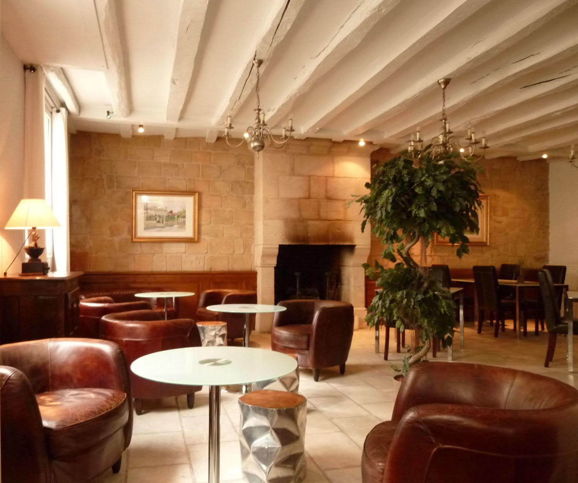 Hotel Grand Monarque Азе-ле-Ридо Екстериор снимка